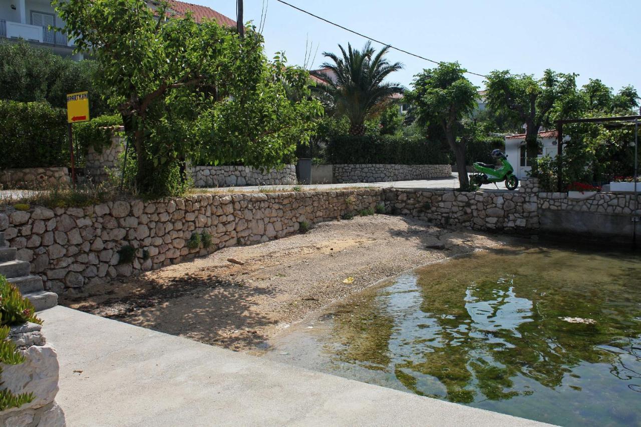 Seaside Apartments With A Swimming Pool Barbat, Rab - 4951 Barbat na Rabu Eksteriør bilde