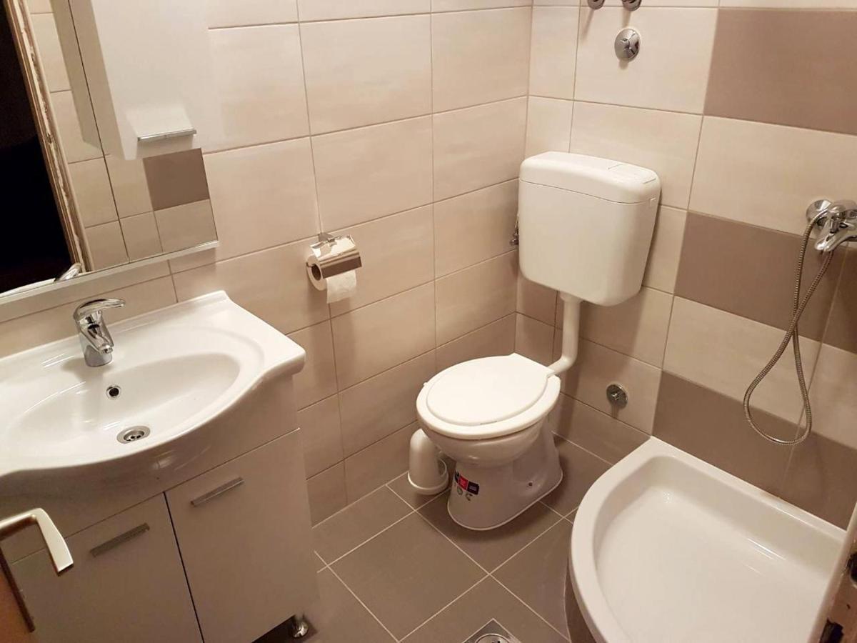 Seaside Apartments With A Swimming Pool Barbat, Rab - 4951 Barbat na Rabu Eksteriør bilde