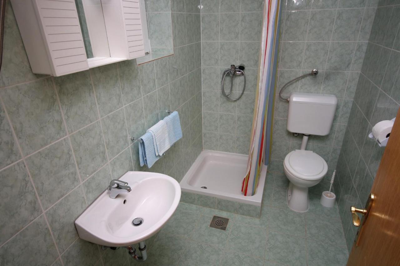Seaside Apartments With A Swimming Pool Barbat, Rab - 4951 Barbat na Rabu Eksteriør bilde