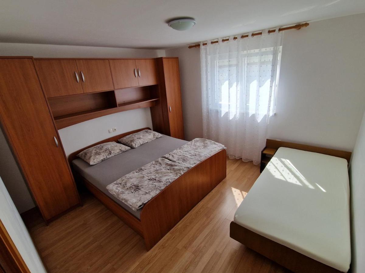 Seaside Apartments With A Swimming Pool Barbat, Rab - 4951 Barbat na Rabu Eksteriør bilde