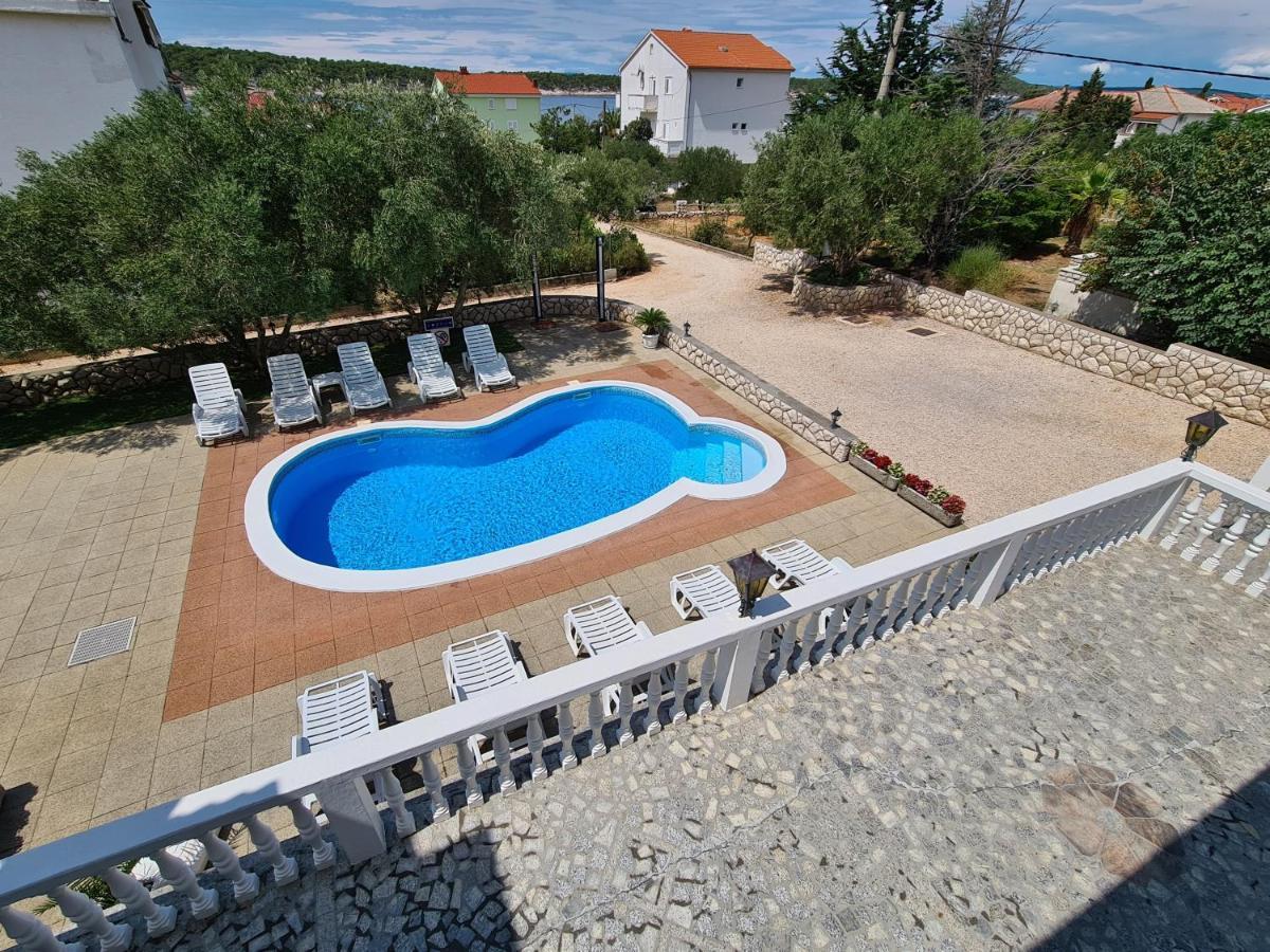 Seaside Apartments With A Swimming Pool Barbat, Rab - 4951 Barbat na Rabu Eksteriør bilde