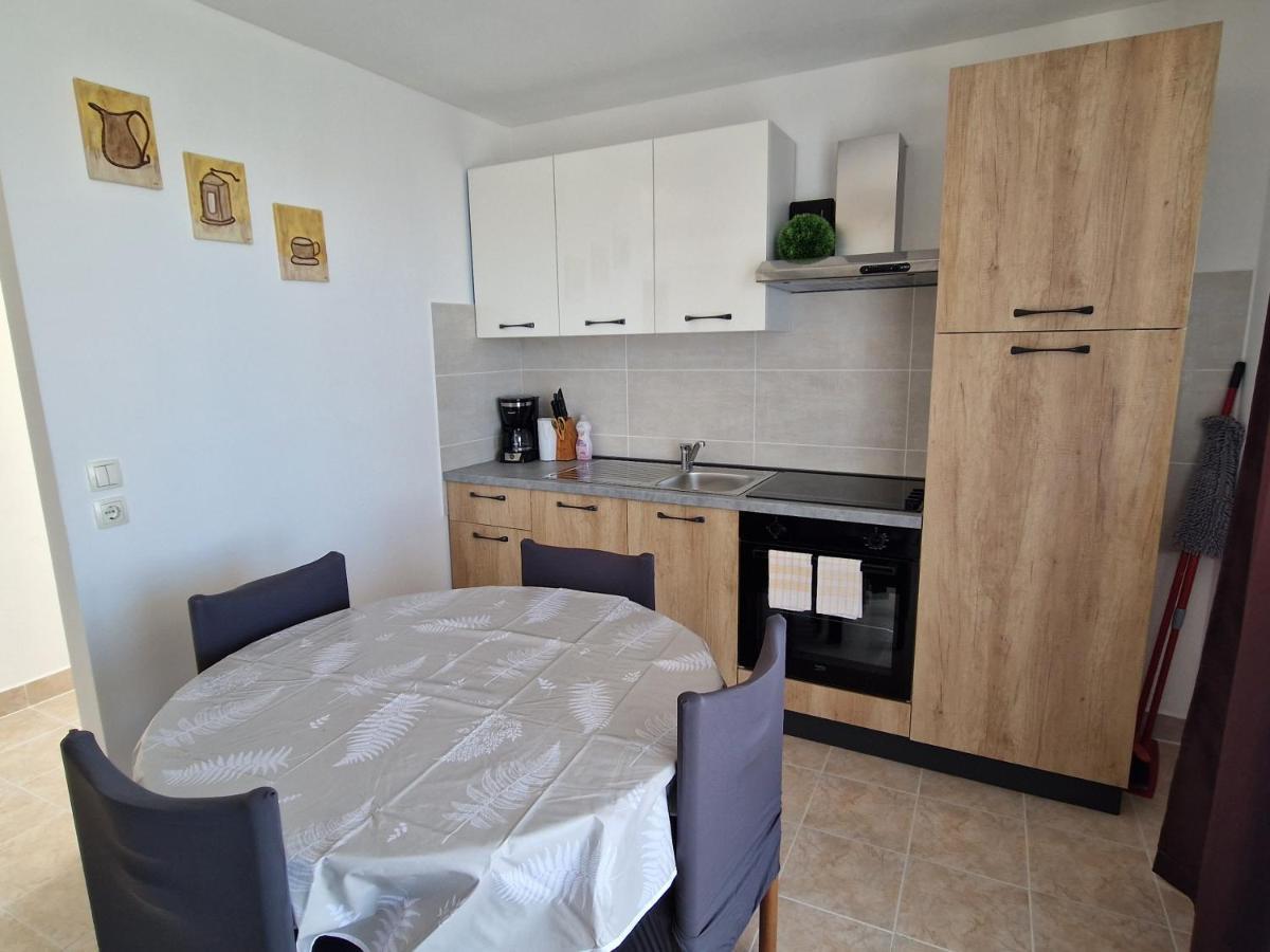 Seaside Apartments With A Swimming Pool Barbat, Rab - 4951 Barbat na Rabu Eksteriør bilde